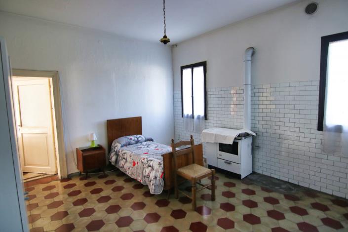 Image No.22-5 Bed House for sale