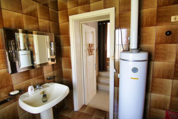 Image No.31-5 Bed House for sale