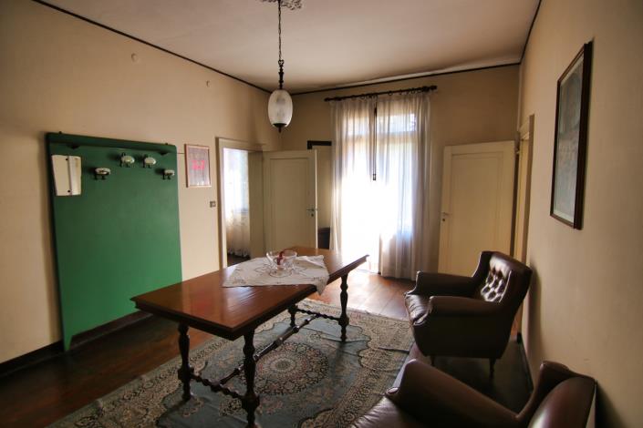 Image No.35-5 Bed House for sale