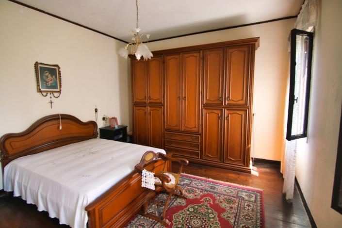 Image No.44-5 Bed House for sale