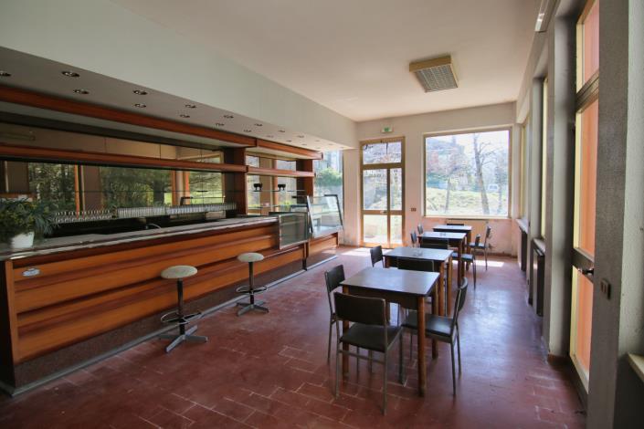 Image No.19-10 Bed Hotel for sale