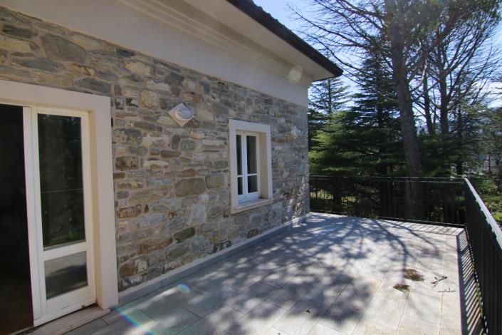 Image No.34-10 Bed Hotel for sale