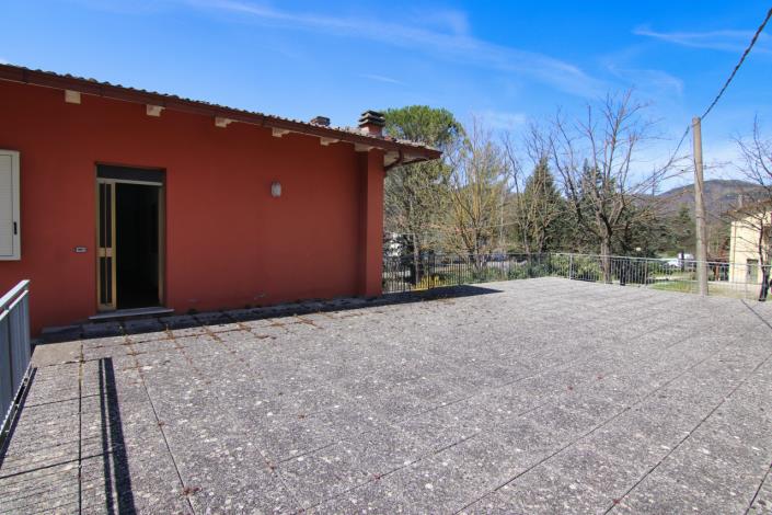 Image No.47-10 Bed Hotel for sale