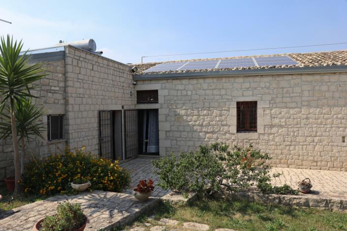 Image No.12-4 Bed Villa for sale