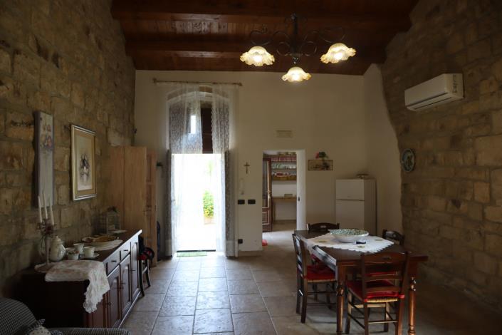 Image No.32-4 Bed Villa for sale