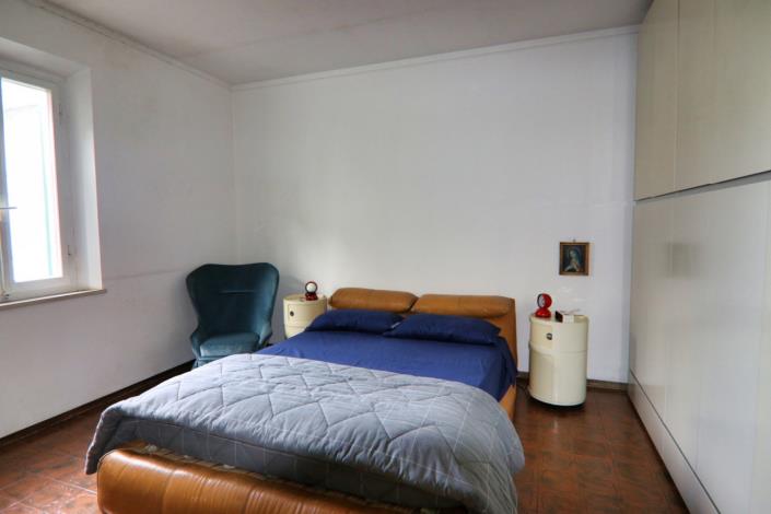 Image No.54-4 Bed Duplex for sale