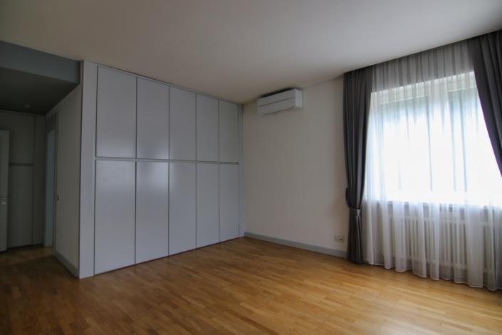 Image No.31-5 Bed Villa for sale