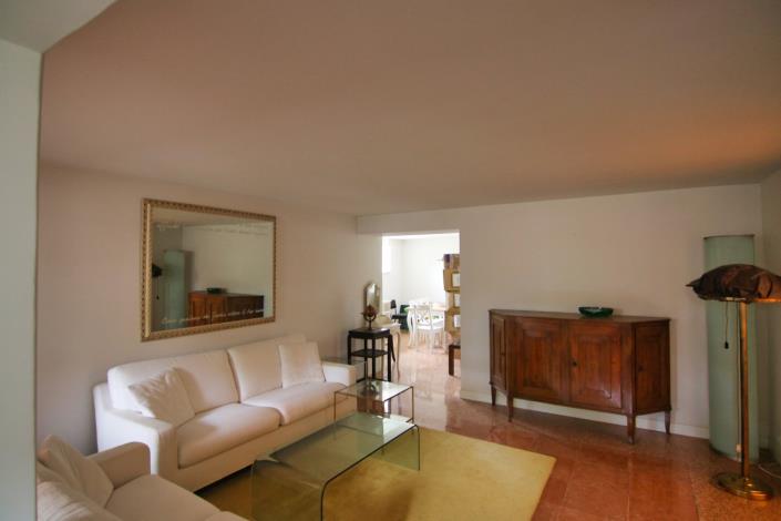 Image No.51-5 Bed Villa for sale