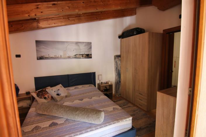 Image No.37-4 Bed House for sale