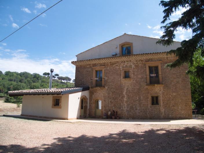 Image No.10-4 Bed Villa for sale