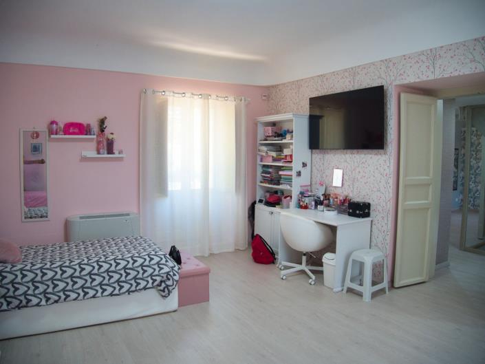 Image No.40-4 Bed Villa for sale