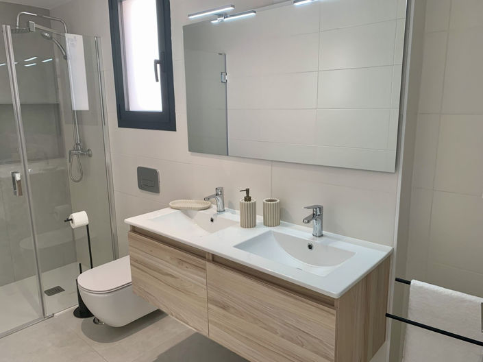 Image No.7-3 Bed Villa for sale