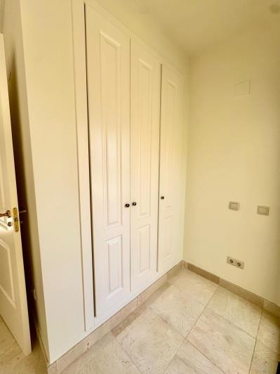 Image No.23-3 Bed Townhouse for sale