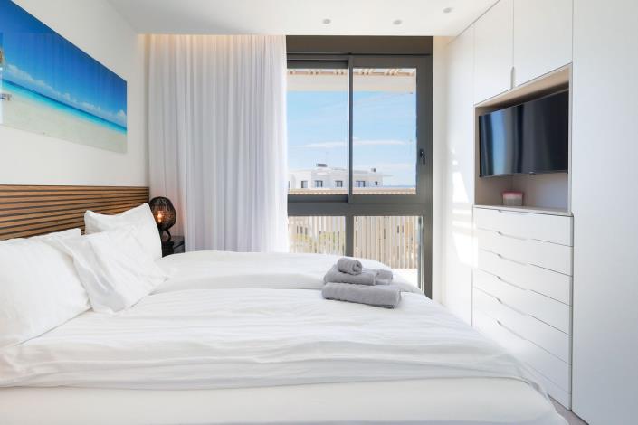 Image No.26-3 Bed Penthouse for sale