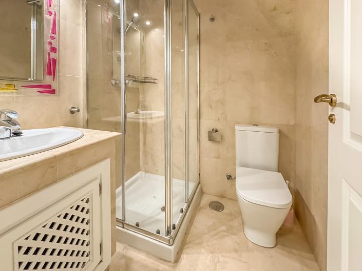 Image No.12-2 Bed Apartment for sale