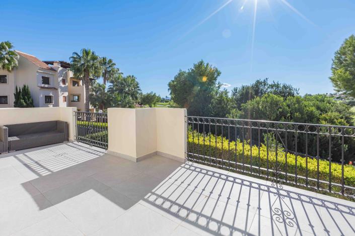 Image No.23-4 Bed Villa / Detached for sale