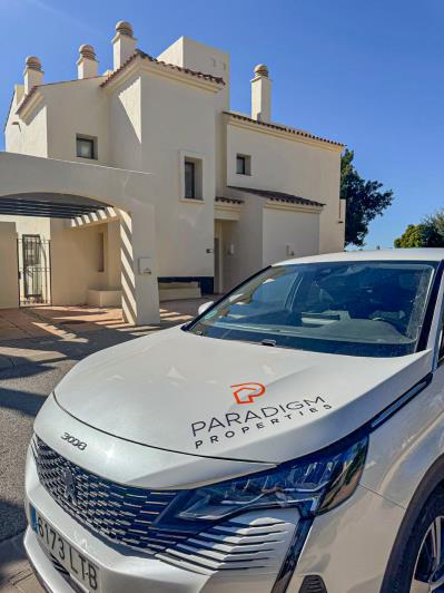 Image No.52-4 Bed Villa / Detached for sale