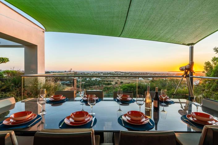 Image No.20-4 Bed Villa / Detached for sale