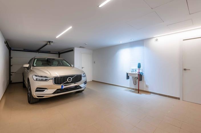 Image No.50-4 Bed Villa / Detached for sale