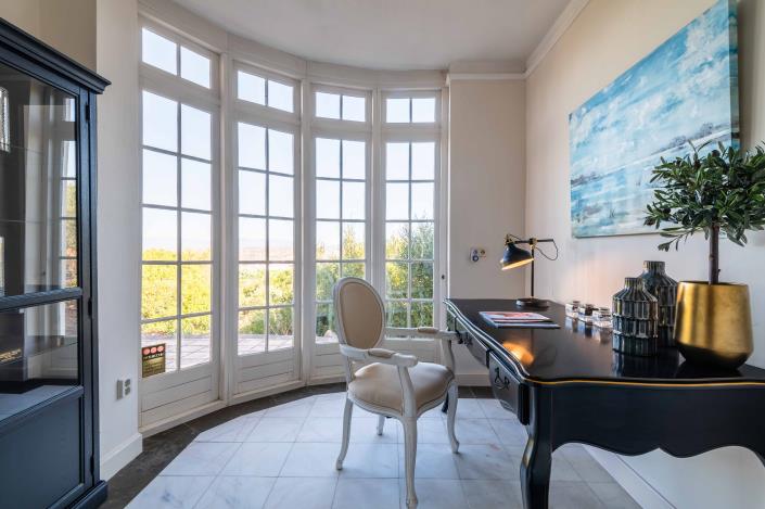 Image No.24-5 Bed Villa / Detached for sale