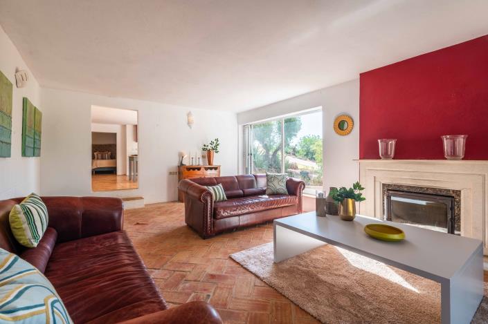 Image No.36-5 Bed Villa / Detached for sale