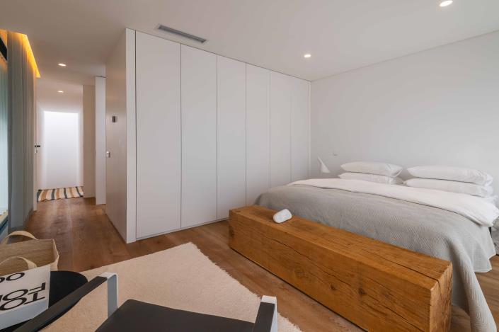 Image No.20-3 Bed Villa for sale