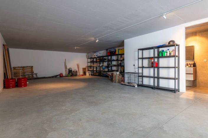 Image No.28-3 Bed Villa for sale