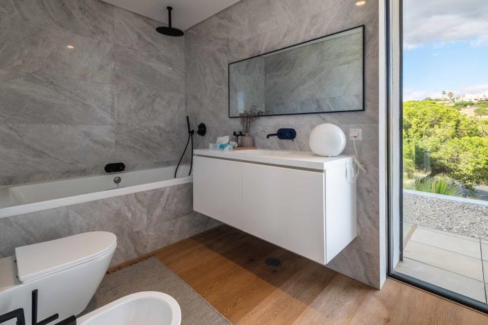 Image No.4-3 Bed Villa for sale