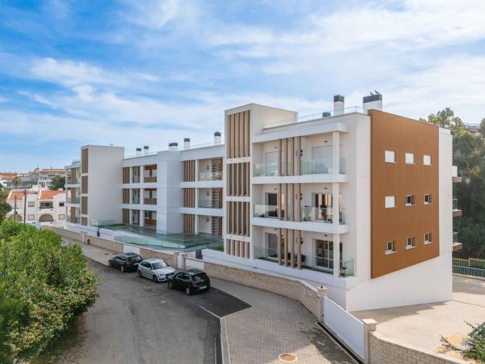 Image No.23-2 Bed Apartment for sale