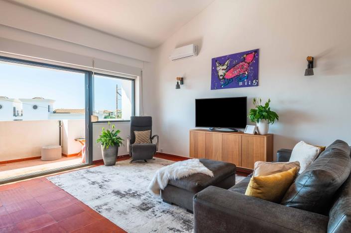 Image No.23-3 Bed Townhouse for sale