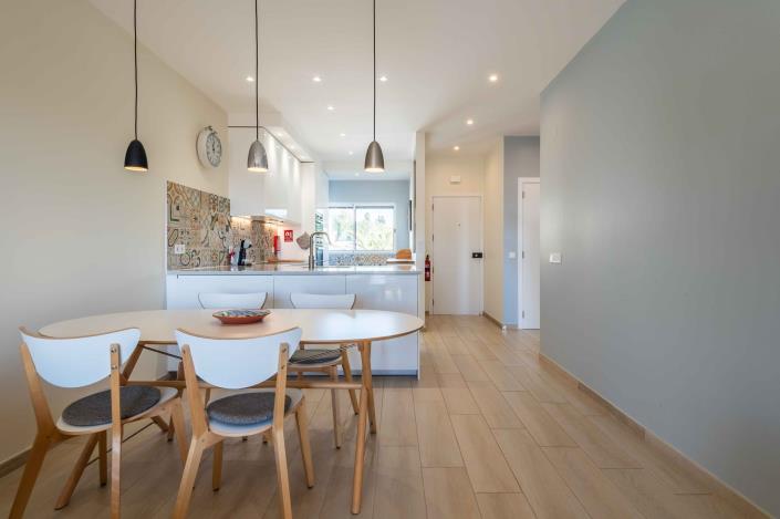 Image No.10-1 Bed Apartment for sale