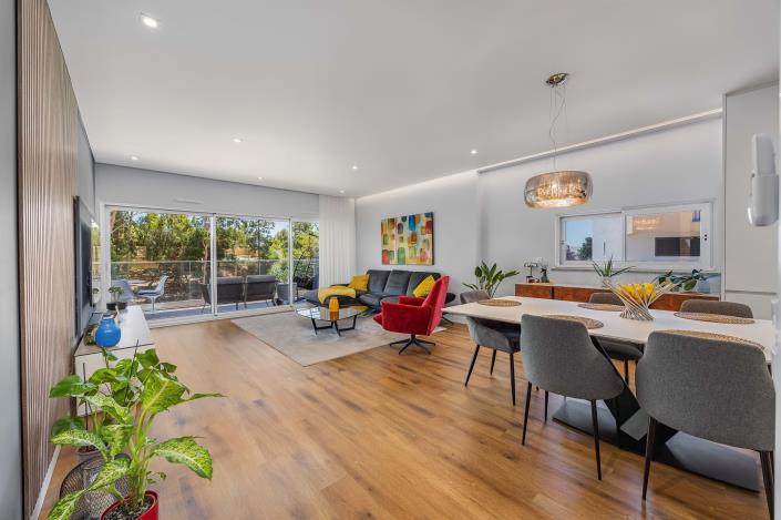 Image No.3-3 Bed Apartment for sale