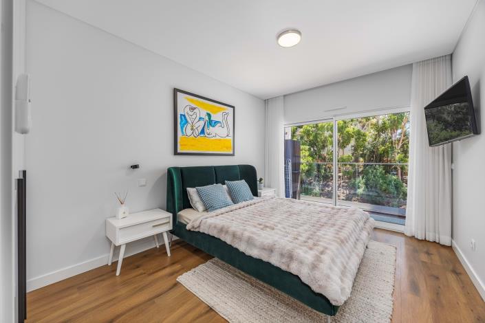 Image No.18-3 Bed Apartment for sale