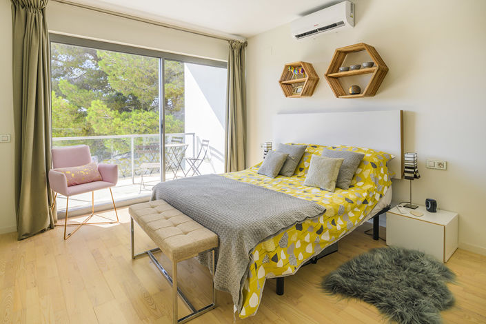 Image No.12-4 Bed Villa for sale