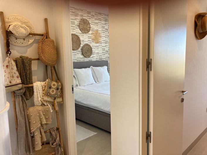 Image No.17-2 Bed Apartment for sale