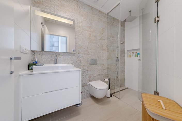 Image No.20-2 Bed Apartment for sale