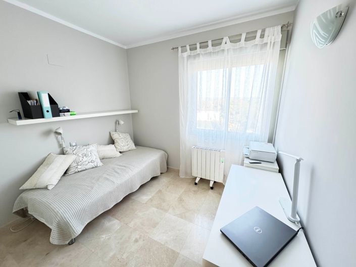 Image No.16-2 Bed Apartment for sale