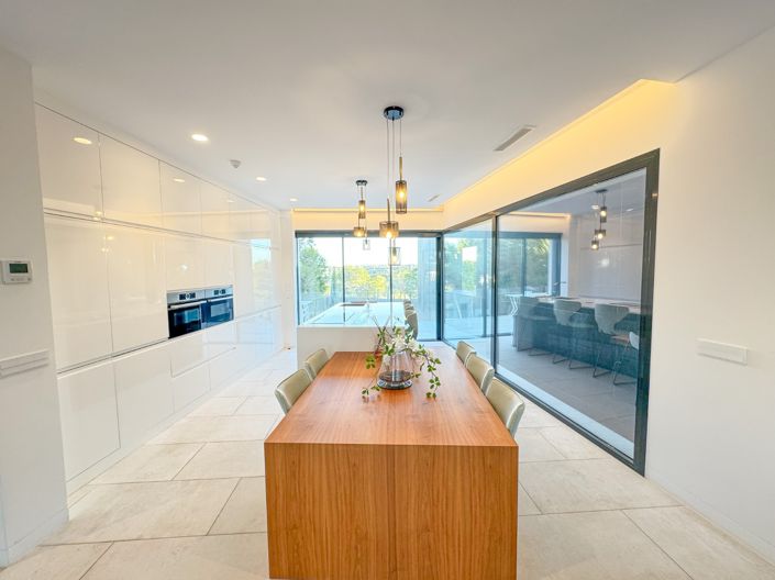 Image No.17-3 Bed Villa for sale