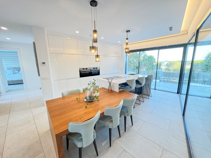 Image No.18-3 Bed Villa for sale