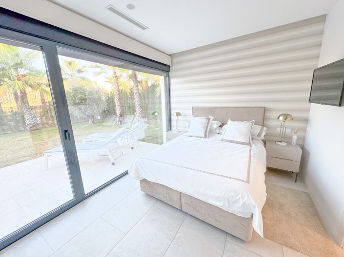 Image No.24-3 Bed Villa for sale