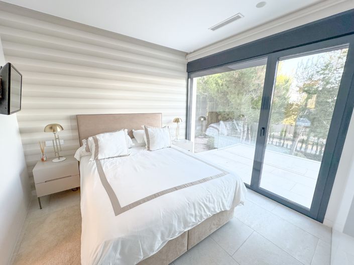 Image No.27-3 Bed Villa for sale