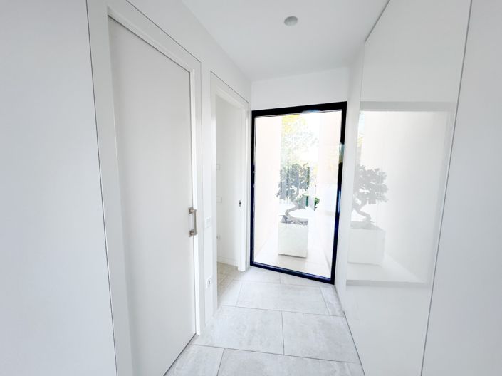 Image No.30-3 Bed Villa for sale