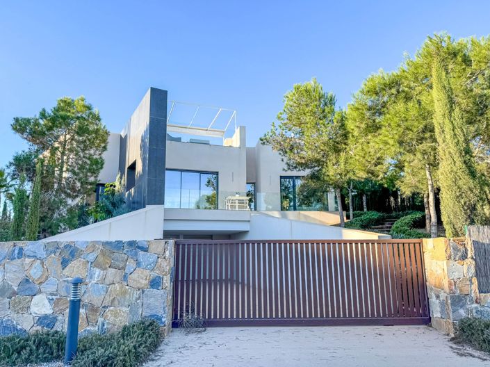 Image No.2-3 Bed Villa for sale