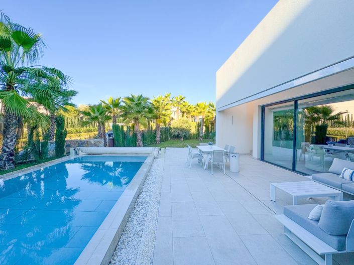 Image No.6-3 Bed Villa for sale