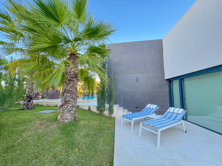 Image No.7-3 Bed Villa for sale