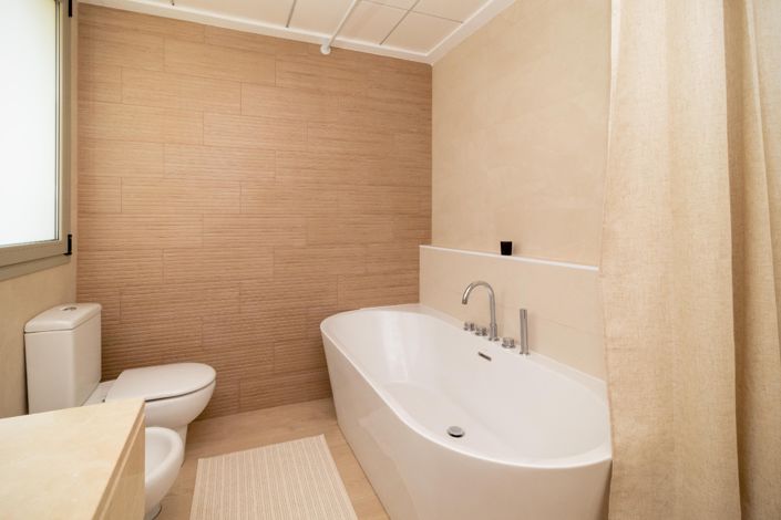 Image No.24-4 Bed Villa for sale