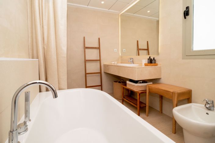 Image No.25-4 Bed Villa for sale