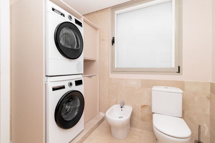 Image No.29-4 Bed Villa for sale