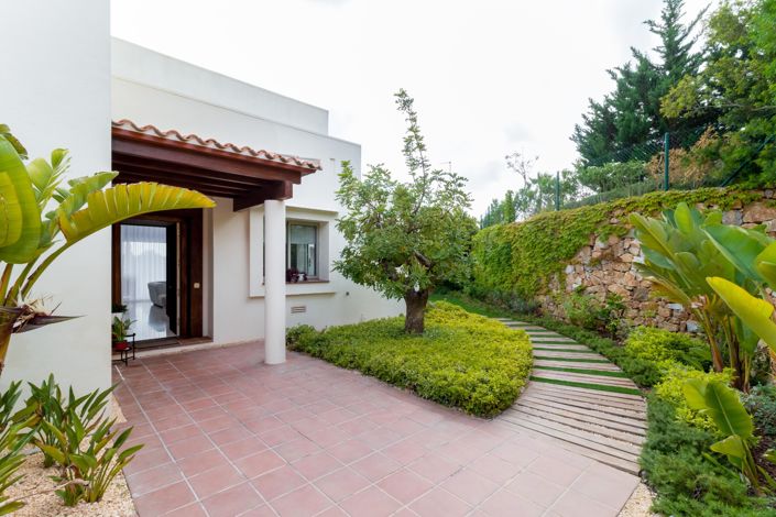 Image No.9-4 Bed Villa for sale