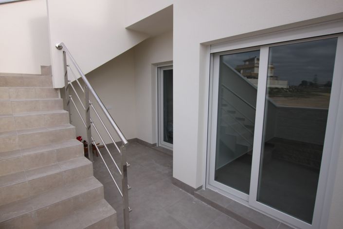 Image No.15-3 Bed Villa for sale